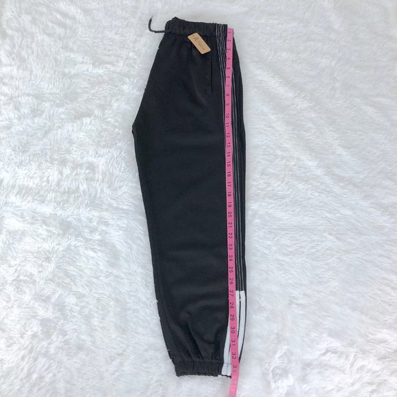 Black & White Sporty Mid-Rise Joggers Pants L/XL - Picture 9 of 13